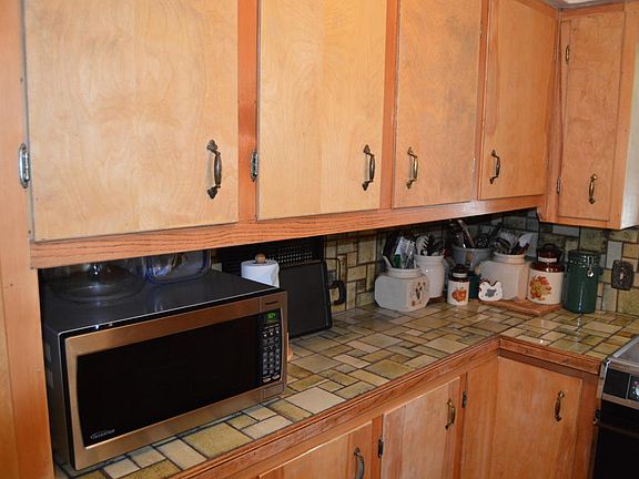 5th image of 17 Whiterock Ln