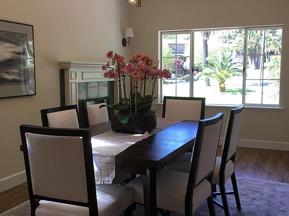 Light-filled Dining Room