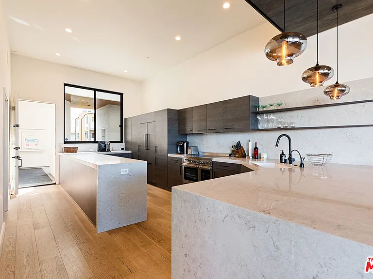 6209 Pacific Ave #201 — Photo 10