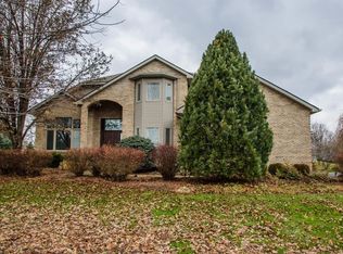 5700 Creekview Dr, Ann Arbor, MI