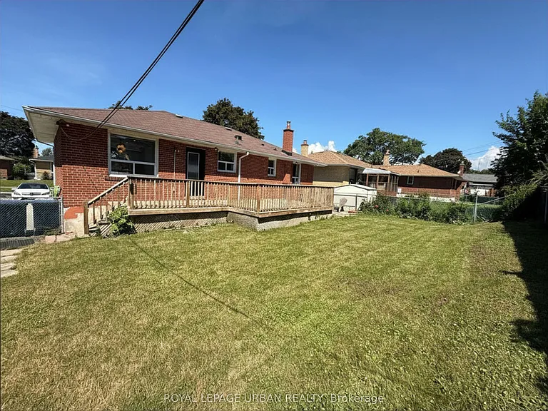 21 Chopin Ave — Photo 25