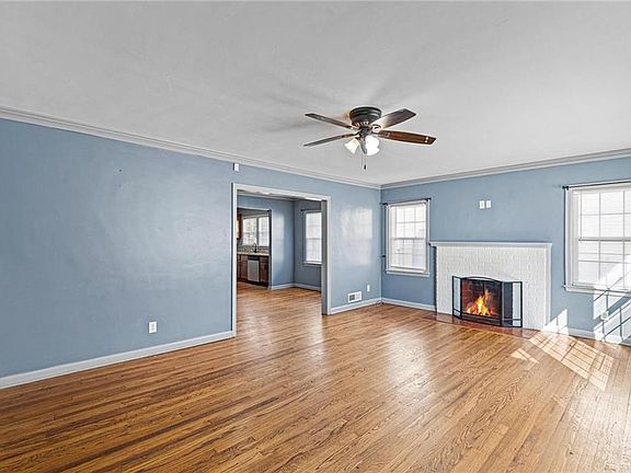 3rd image of 280 Holly Rd NW