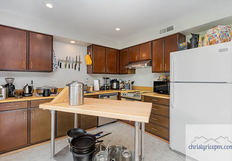 2107 SE 21st Ct — Photo 8