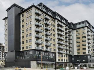 622 Admirals Rd #903, Esquimalt, BC V9A2N7