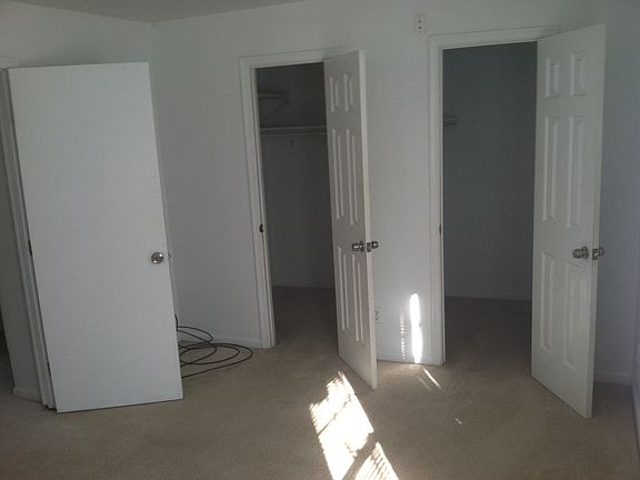 Master bed closets x 2