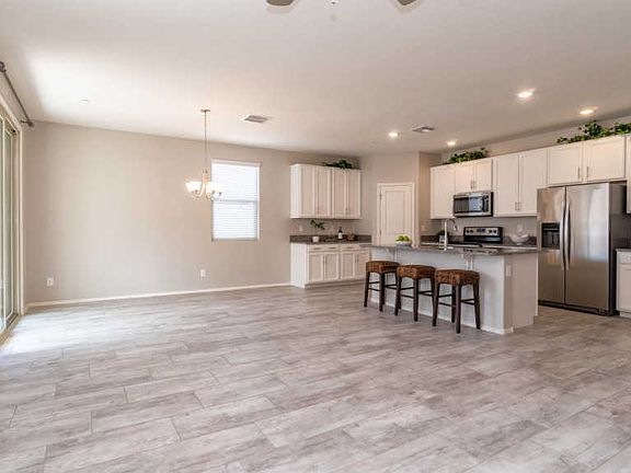 4th image of 7532 E Flower Ave