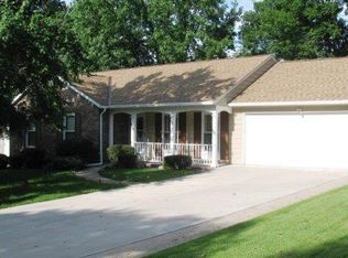 610 Kimberly Dr, Quincy, IL 62305