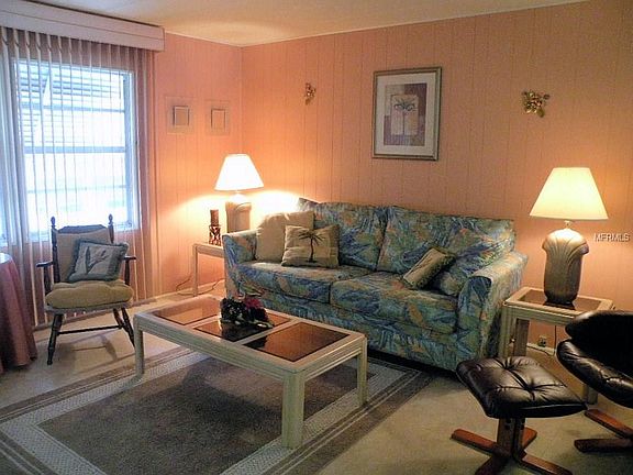 5th image of 134 Royal Palm Cir #134