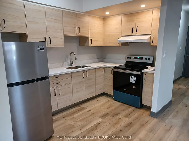 191 Lakeshore Rd E #11 — Photo 6
