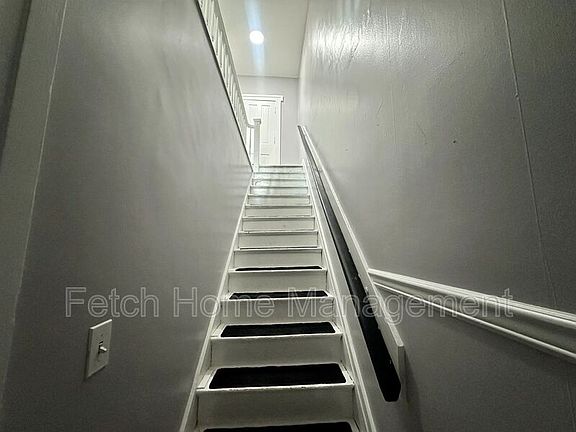 3rd image of 537 Cumberland St APT 3