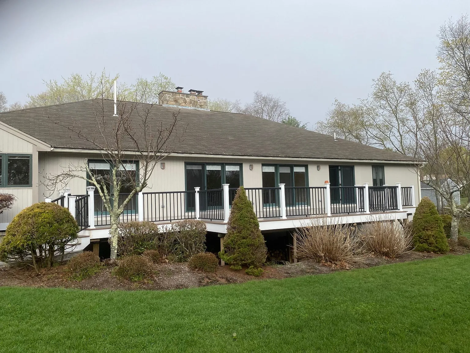 3 bed, 2.5 bath, 3000 sqft, $3,700 — Photo 2