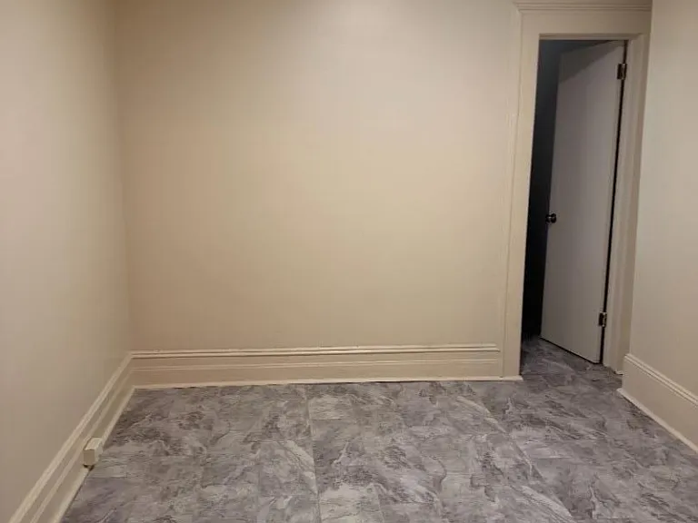 60 James St #1 — Photo 8