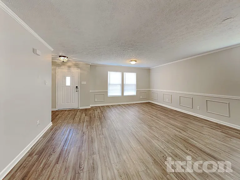 1024 Tradewinds Dr — Photo 3