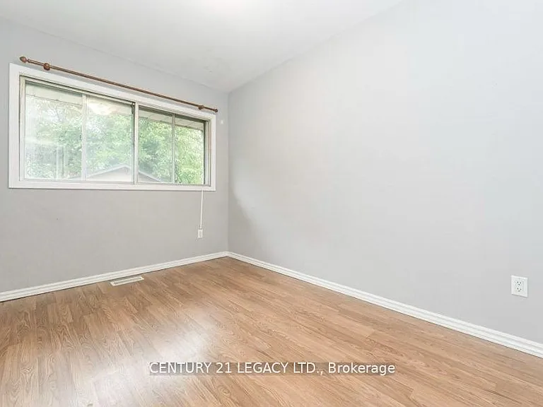 224 River Rd E — Photo 15