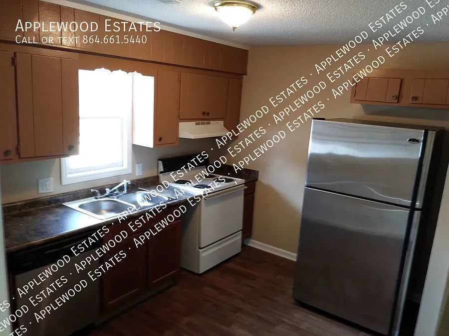 3 bed, $975 — Photo 4