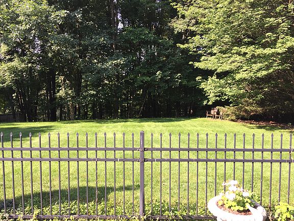 5th image of 1630 Blackburn Heights Dr