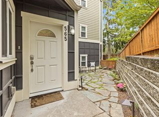 565 Ward Pl N, Seattle, WA 98109