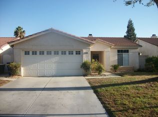 10620 Petalo Dr, Bakersfield, CA 93311