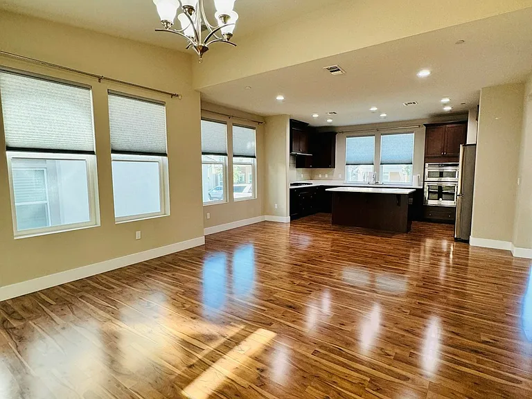 4285 Trolan Ln — Photo 9