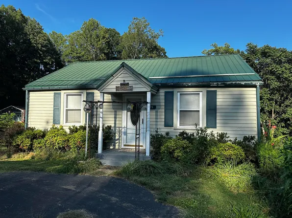 75 Johnson Ln, Martinsville, VA 24112