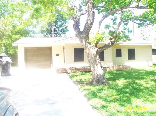 6015 Ridgeway Dr, Houston, TX 77033