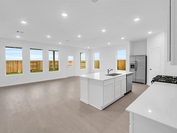 7th image of this home