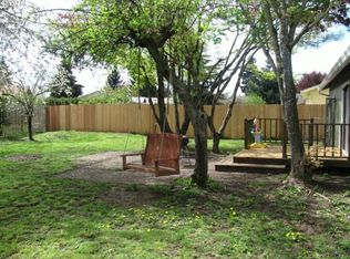 1295 Kenray Loop, Springfield, OR 97477