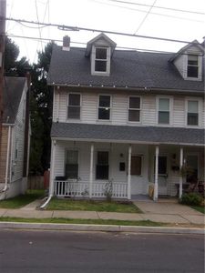 1048 Jeter Ave, Fountain Hill, PA, 18015