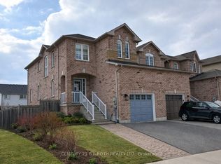 60 Ridwell St, Barrie, ON L4N0W7