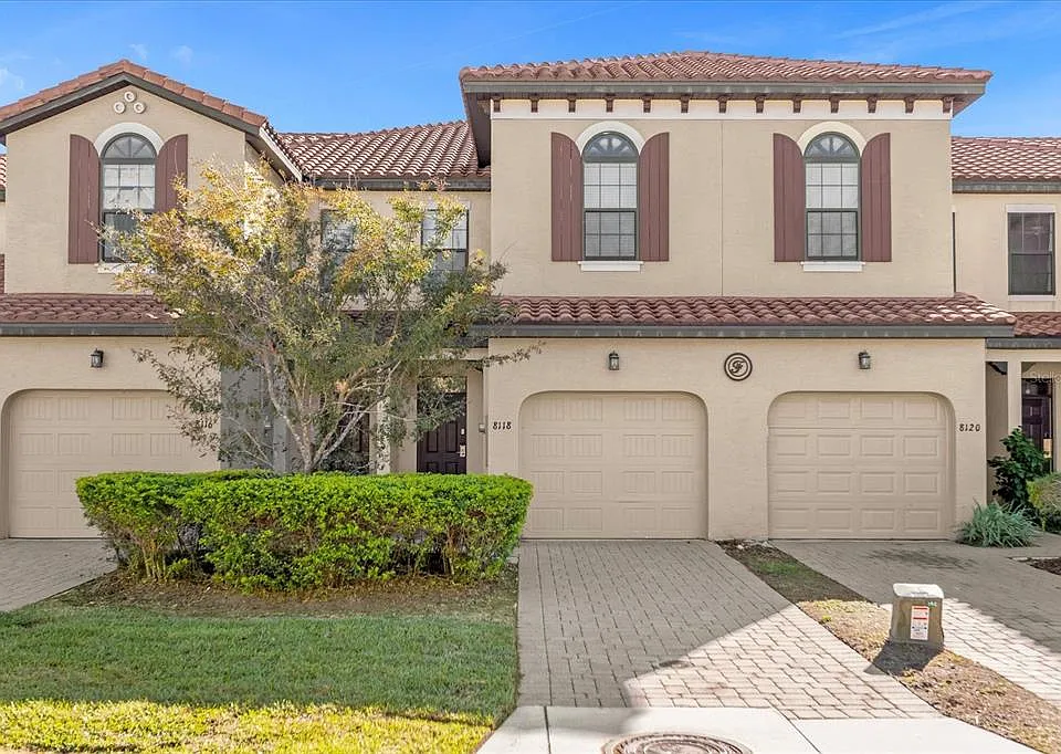 8118 Roseville Blvd