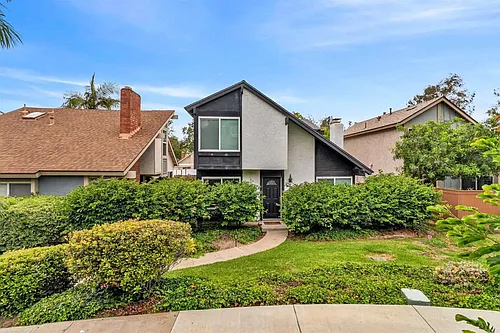 10618 Esmeraldas Dr Photo 1