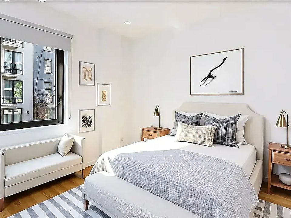 1st image of 402 E 118th St APT 1B