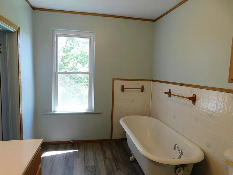 113 S Oak St — Photo 11