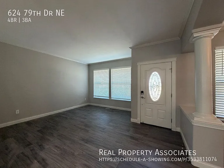 624 79th Dr NE — Photo 5