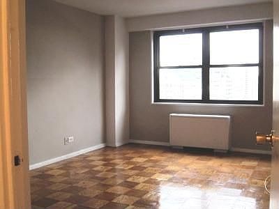 2nd image of 135 E 16th St