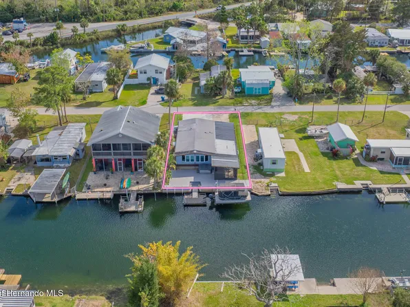 5265 Palisade Dr, Weeki Wachee, FL 34607