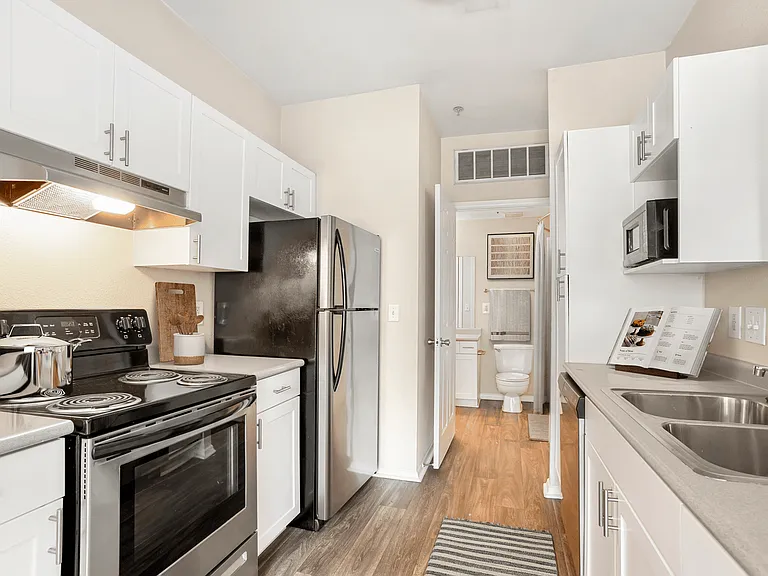 The Lodge at Mallard Creek Apartments — Photo 16