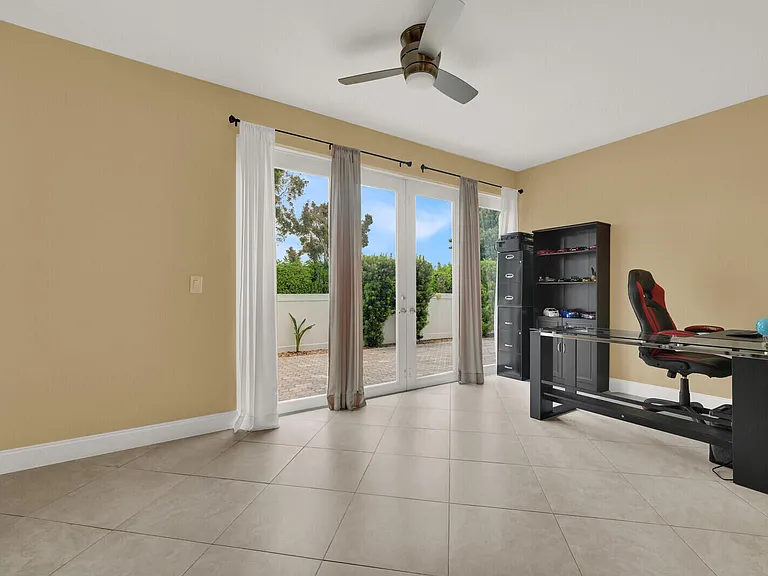 18453 Old Princeton Ln — Photo 23