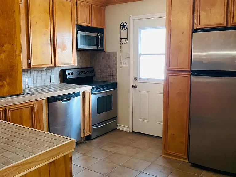 11321 Margie Dr — Photo 3