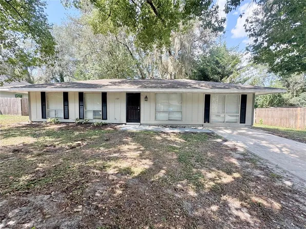 1325 9th St, Orange City, FL 32763