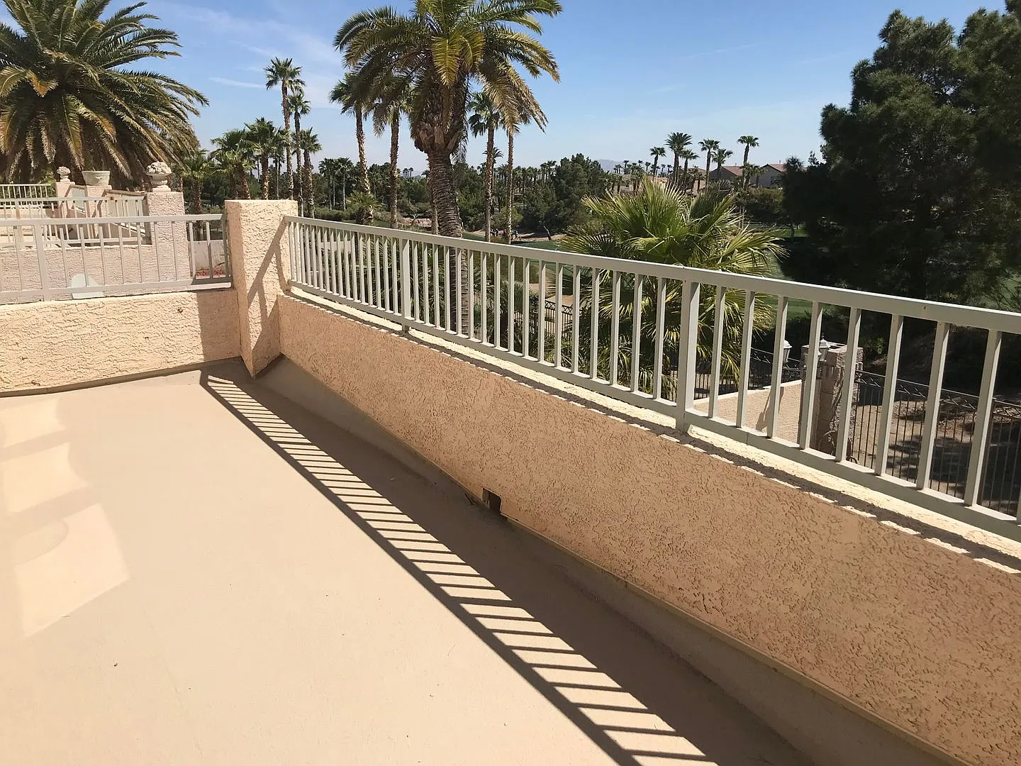 5 Bdr House In Rhodes Ranch W/ Golf Course View!! — Photo 4