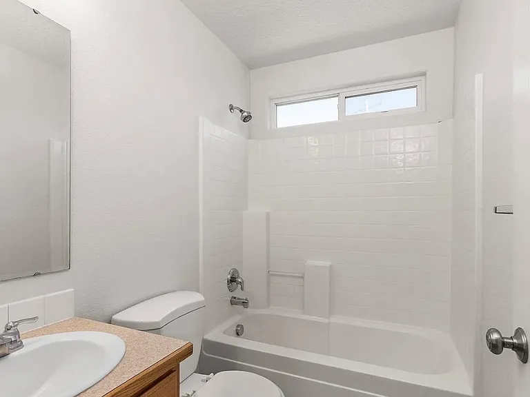 3907 N Abbott St — Photo 11