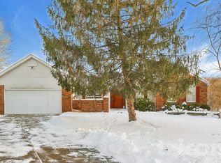 1200 Montevale Ct, Fenton, MO 63026