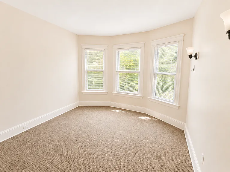 97 Eastwood Pl — Photo 6