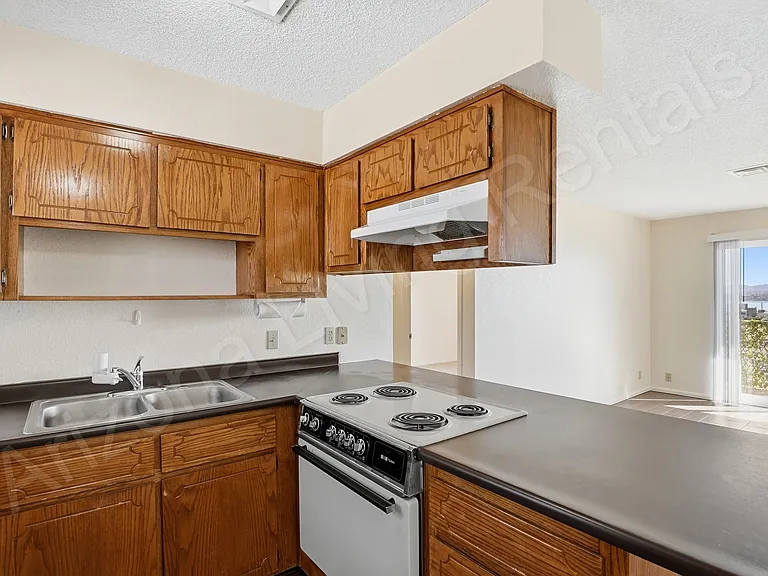 1720 Bahama Ave #B-6 — Photo 8