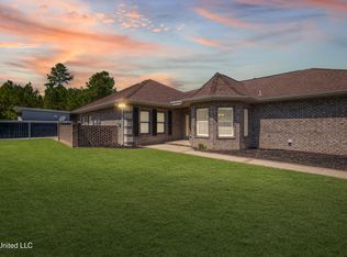 15301 Parker Rd, Biloxi, MS 39532