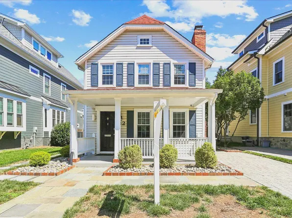 32 E Linden St, Alexandria, VA 22301