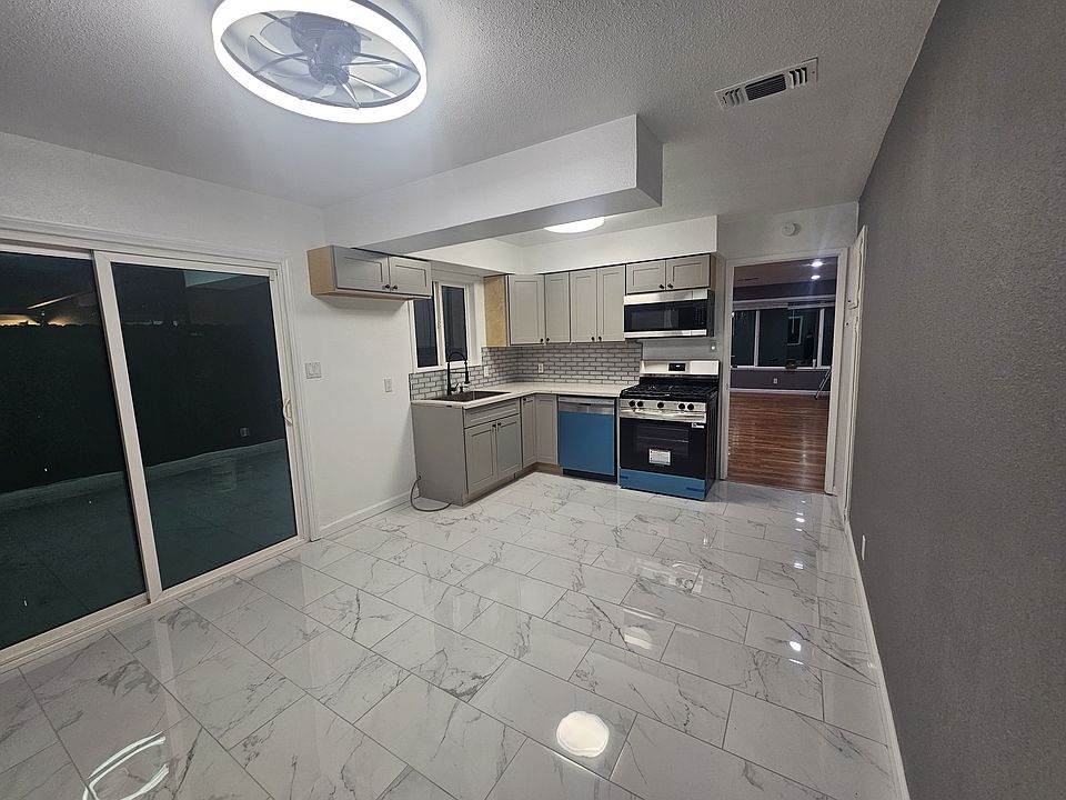 1st image of 6128 Villa Capri Ct #9