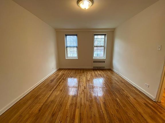 4th image of 13909 84th Dr Suite 1