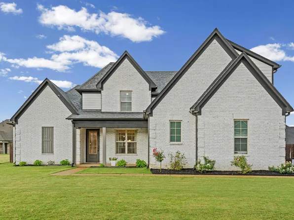 425 Cambridge Cv, Oakland, TN 38060